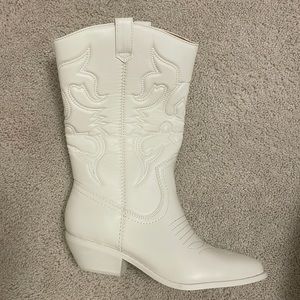 BRAND NEW white cowboy boots